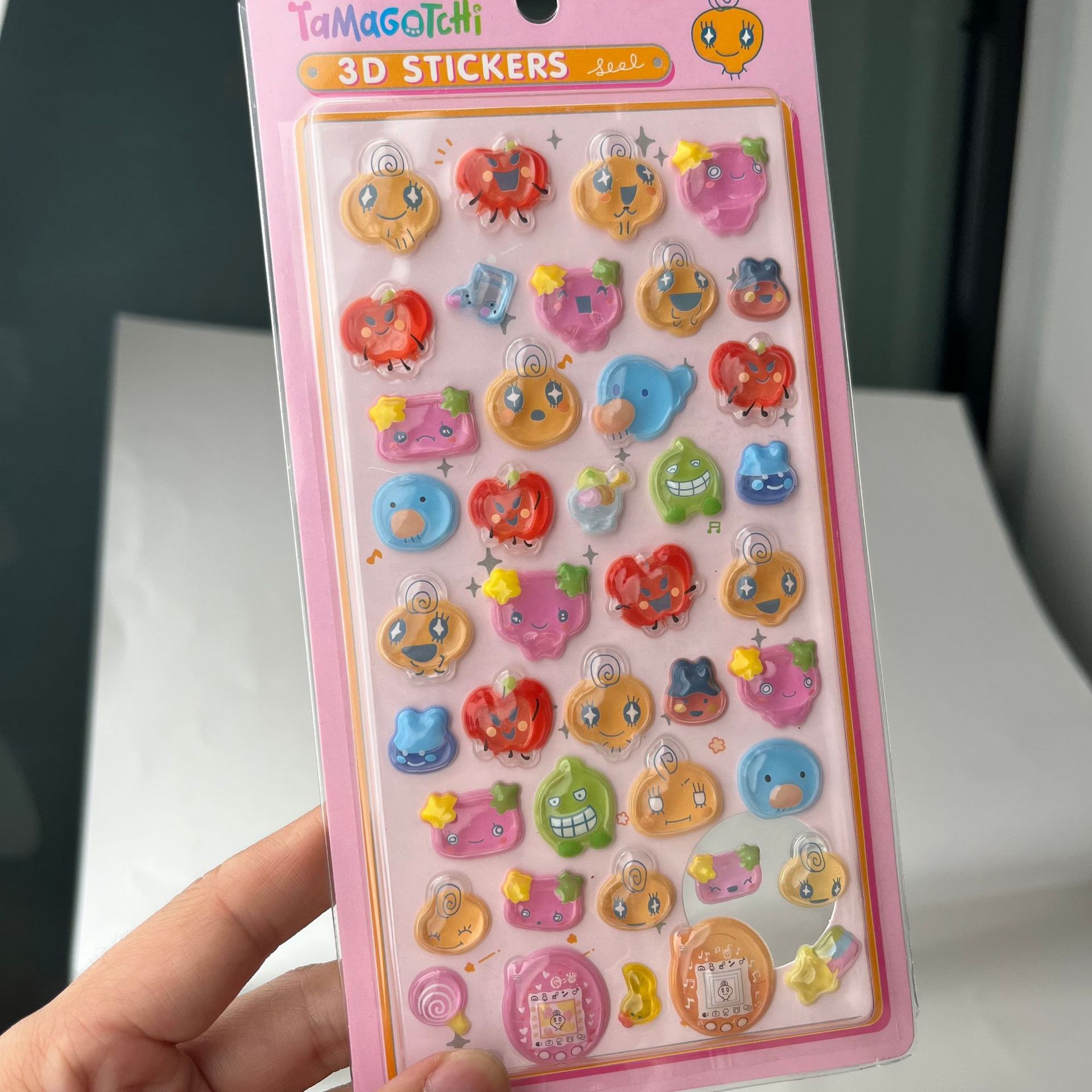 สติกเกอร์นูน 3 มิติ ลายทามาก็อ - Tablet Cute Accessories บทวิจารณ์และราคา