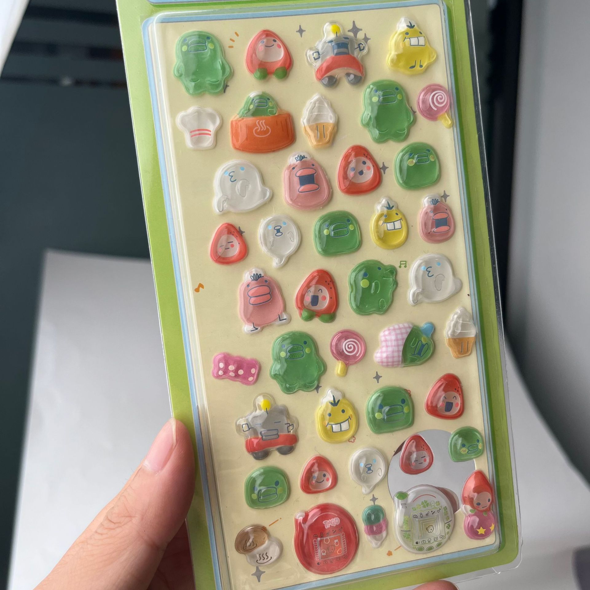 สติกเกอร์นูน 3 มิติ ลายทามาก็อ - Tablet Cute Accessories บทวิจารณ์และราคา